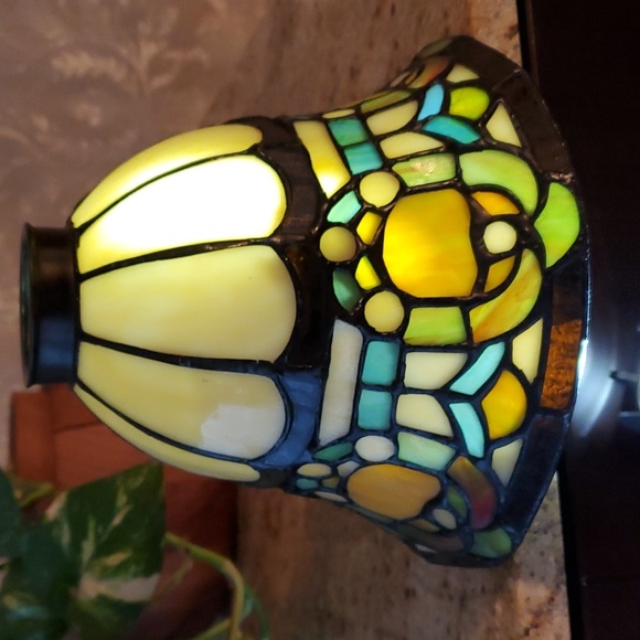 Tiffany style lampshade - Picture 10 of 14